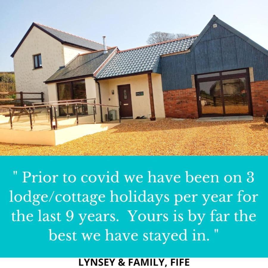Luxury Cottage With Private Indoor Hot Tub+Woodlands Llanfyrnach Exterior photo